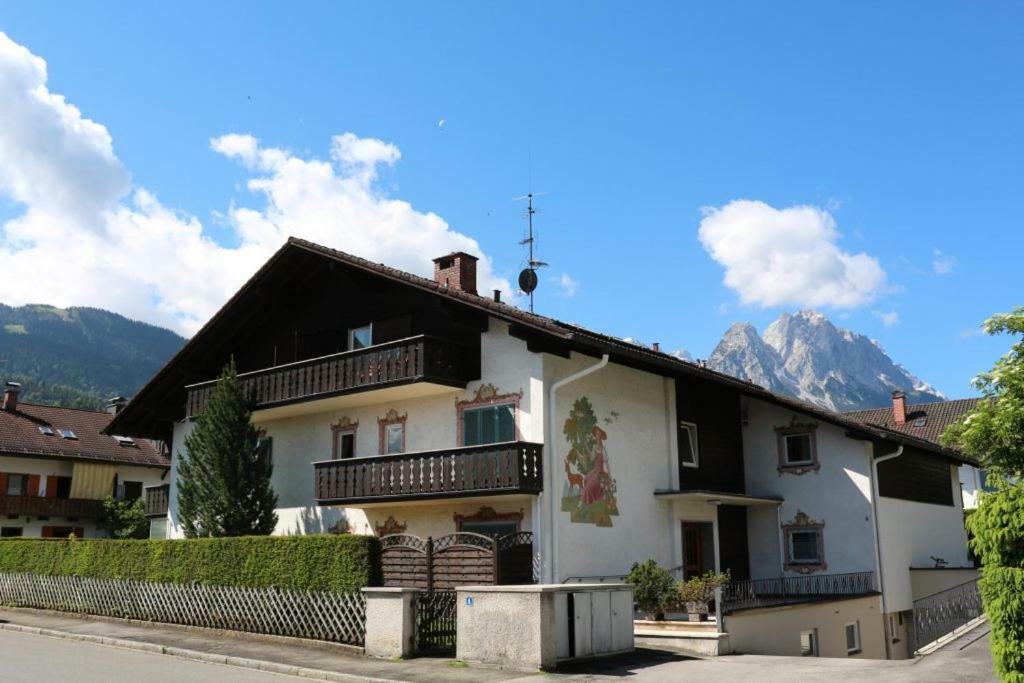 Mountain View Apartment Garmisch-Partenkirchen Bagian luar foto